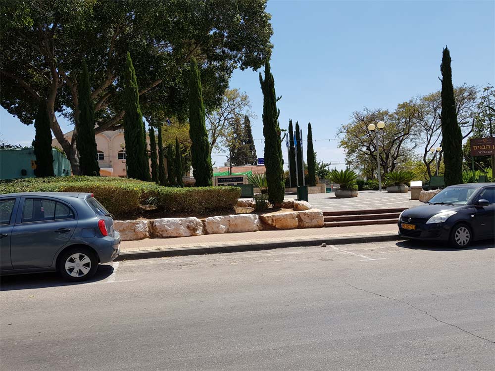 1 (1) דירה למכירה ברחובות 3 חדרים שכונת אבן גבירול ברחוב דוד אלעזר