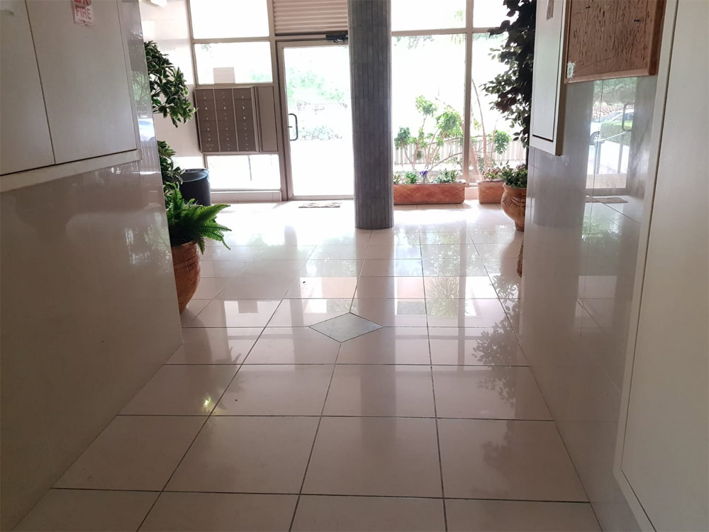 WhatsApp-Image-2019-10-24-at-13.038 דירה למכירה ברחובות 5 חדרים ברחוב כובשי החרמון