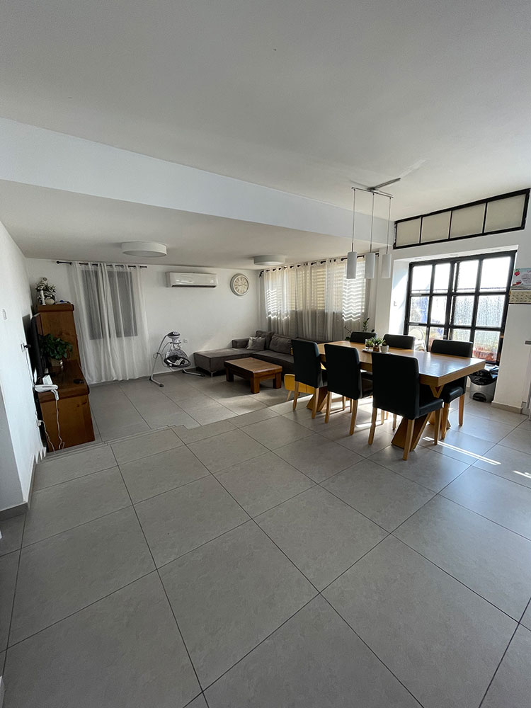 דירה למכירה ברחוב דולינסקי