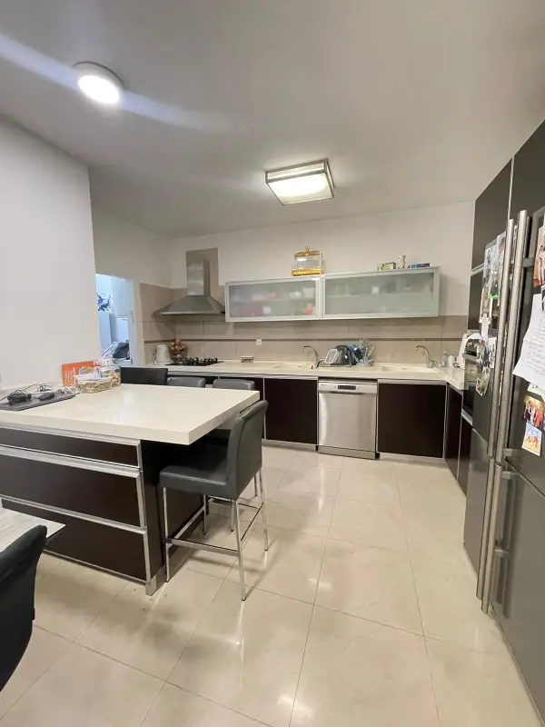 דירה למכירה רחוב לסקוב שכונת שרונה רחובות - סיני נכסים