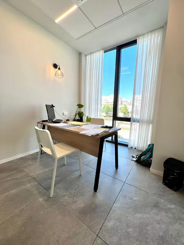 משרד להשכרה ברחובות - סיני נכסים