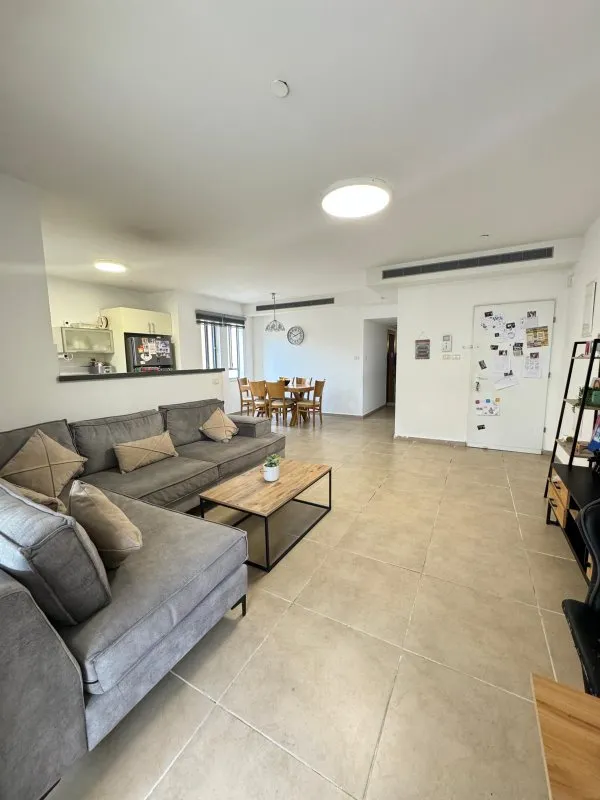 a4f21598-f0c5-40ac-bfce-f324cf559427