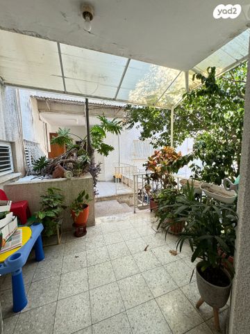 y2_12_fs6fdna5DM_20240820