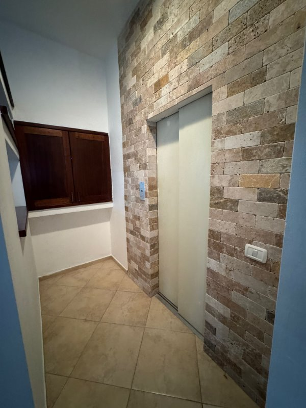 4ab077cc-d201-42fd-8bde-6ad6a7c1eae2