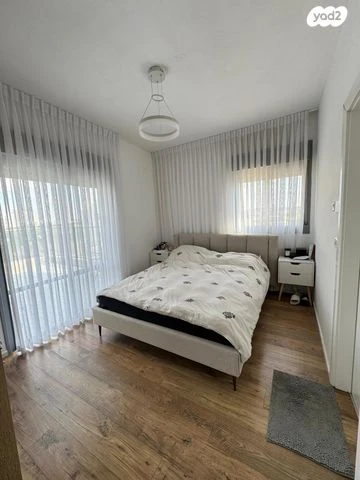 y2_14_MigsNbM9iE_20241009