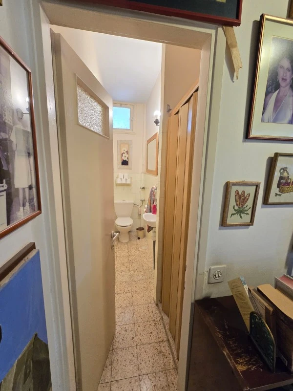 64ea7044-9ae4-460d-b291-a9519c595505