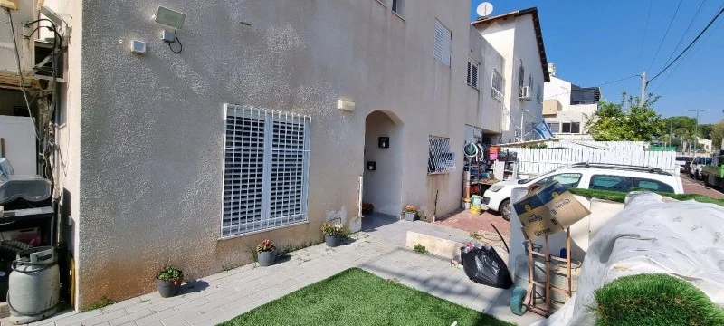 a35802d9-d3cf-4ca0-8c46-4dd9554cc3ba