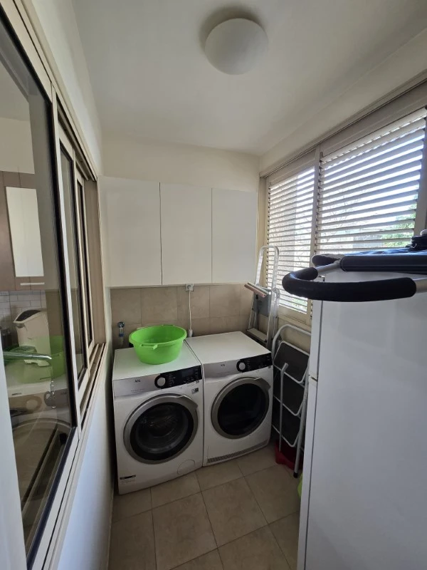 02570087-c728-4d37-a5dc-06224ac34bab