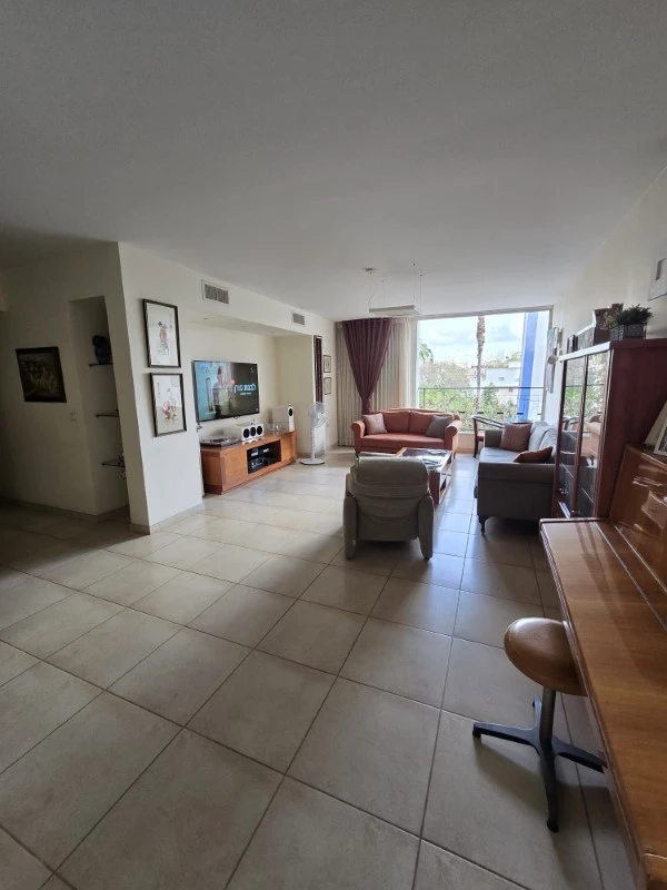 9feec450-4c75-433a-abc9-5f49889714f5