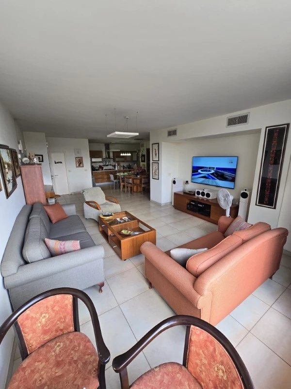 a36a4a4e-c7b5-44ea-b08b-f57416ae69c3