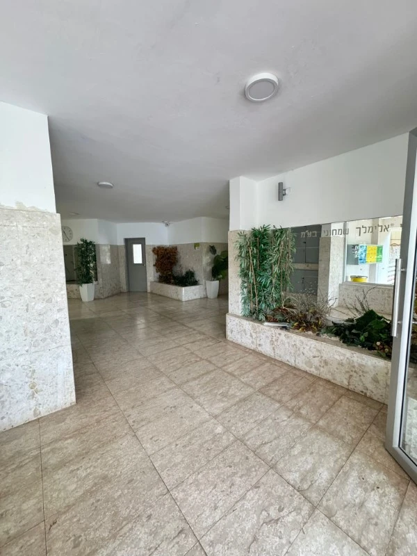 4c16b363-d386-412a-8c30-cdd859abc4bc