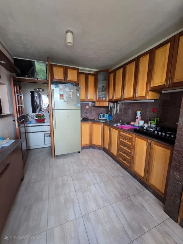 ba8096bc-8b9d-425a-9e33-059d052f7cbd