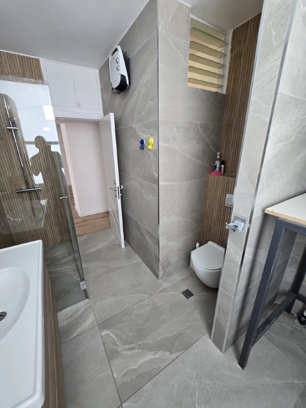 0553f7e0-b633-4646-8ec9-1de951c63103