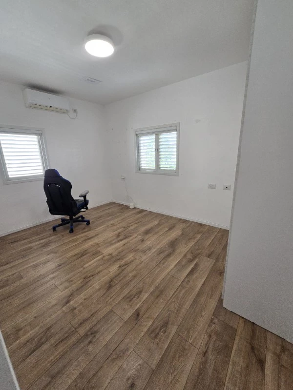 52ae6146-cafc-43ce-a025-6aead0a4e4c3