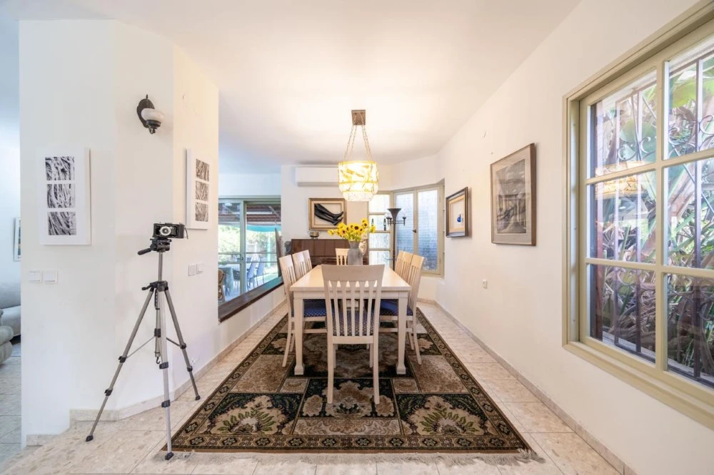 4dda063c-e9ca-4411-a17b-d21f04b68295