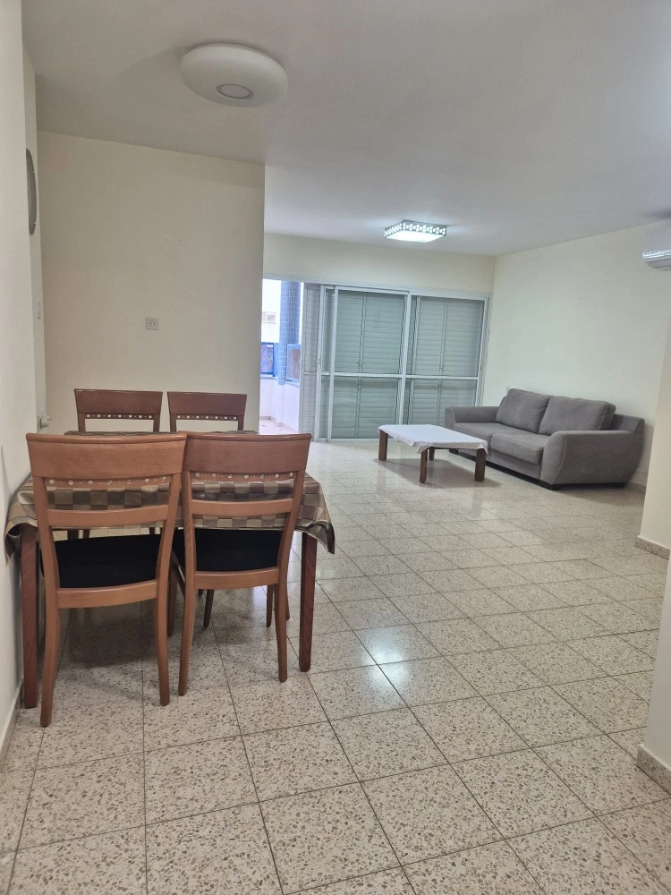 4ca4856d-9b09-4513-842d-a2abef2f6e28