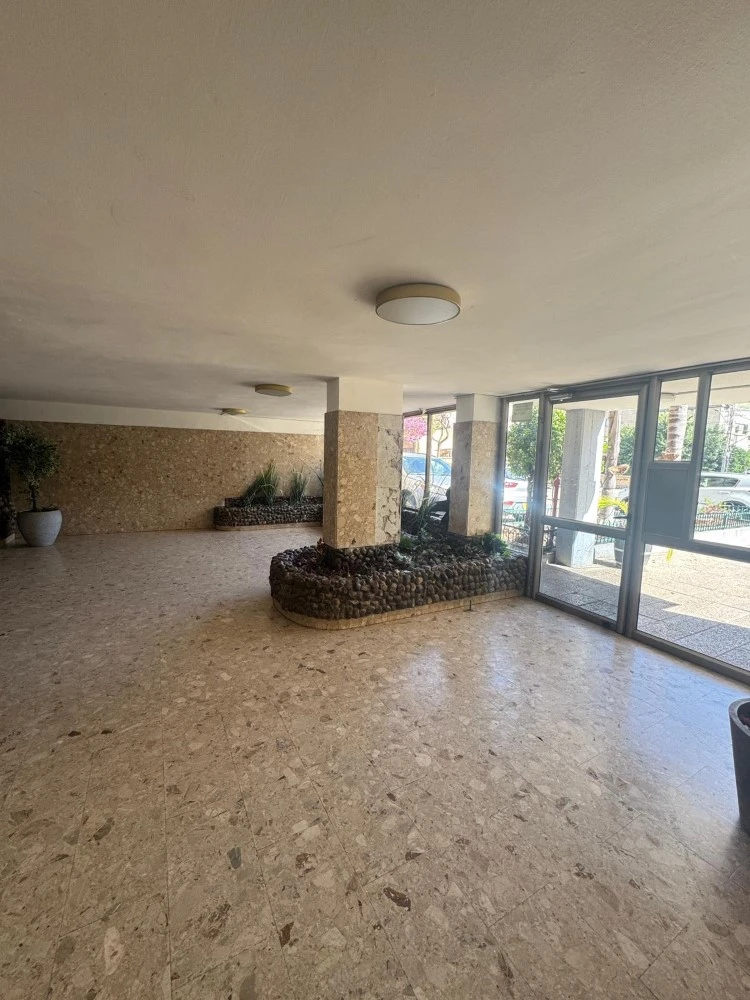 17db2ef4-87b6-4b0e-8e7c-a5f4b22f443f